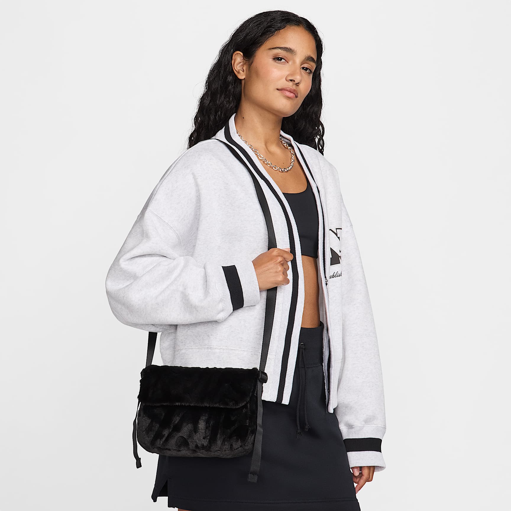 Reviews: Nike Sportswear Futura 365 Faux Fur Crossbody Bag (1L
